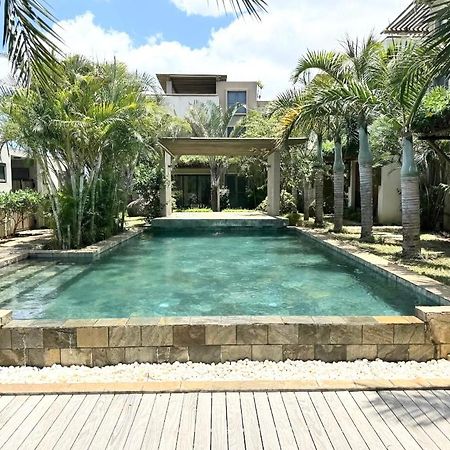 Stunning 3-Bedroom Apartment With Private Rooftop Terrace & Gorgeous Pool Flic-en-Flacq Exteriér fotografie